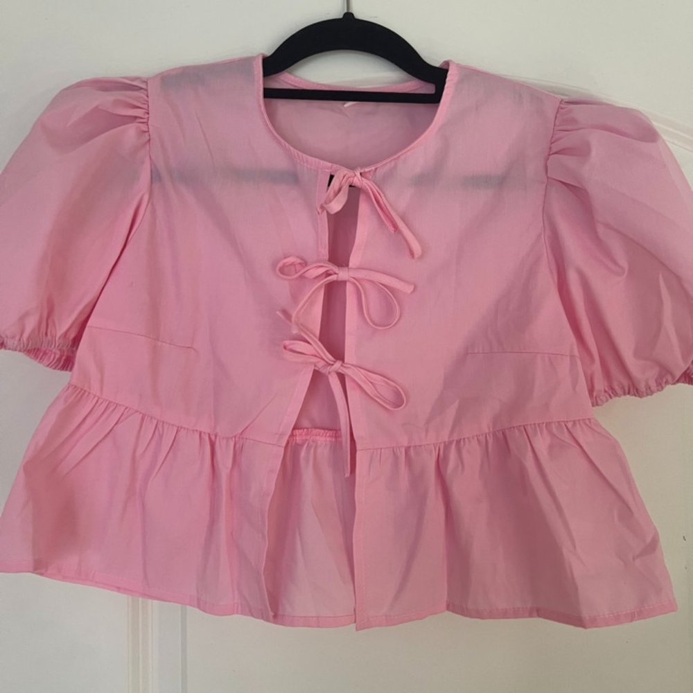 Pink bow top M (fits like a small)
